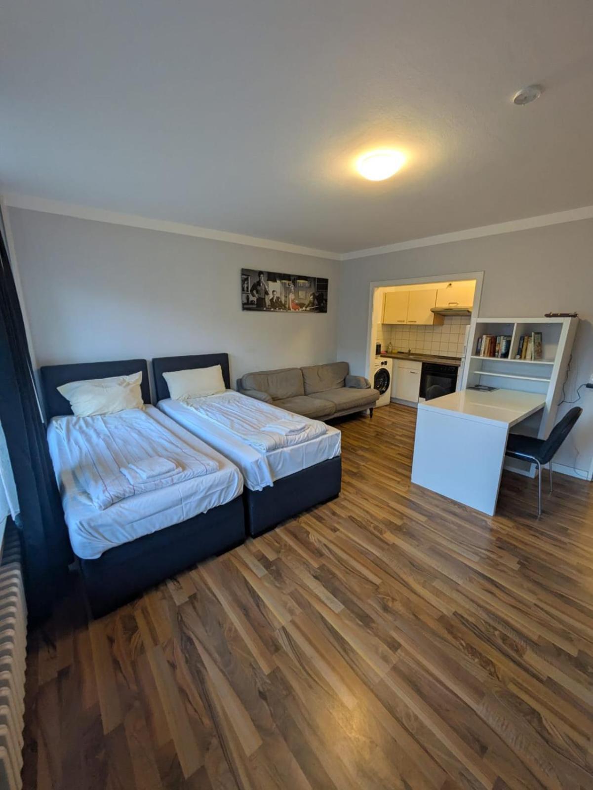 1,5-Zimmer Apartment Mit Balkon Am Hauptbahnhof Neumünster Exteriör bild